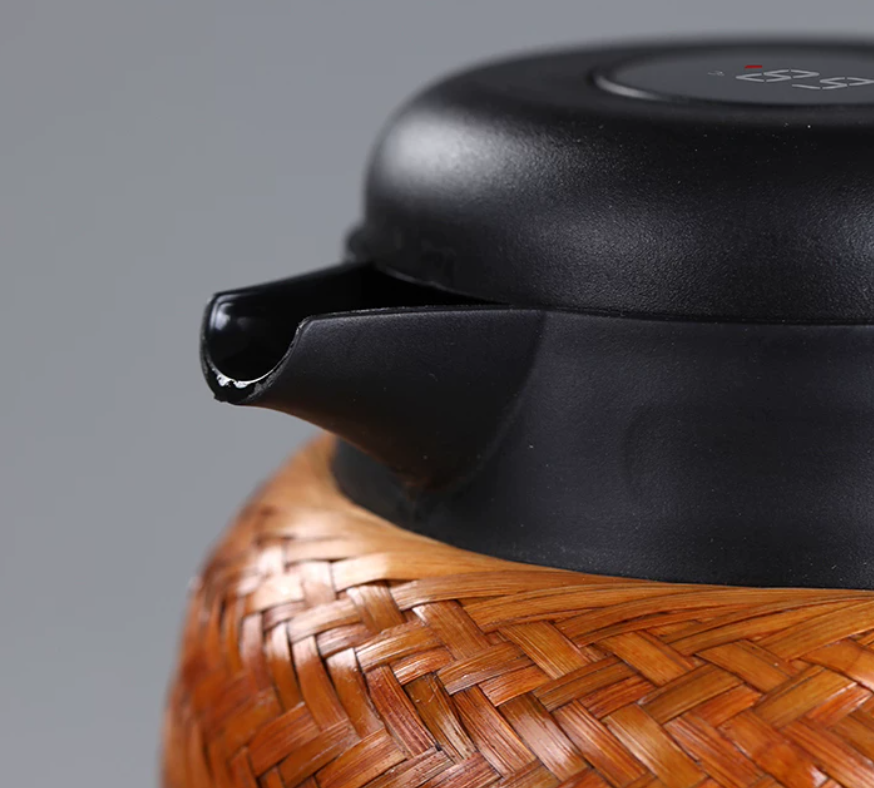 Artisan Bamboo-Woven Thermal Carafe — detail